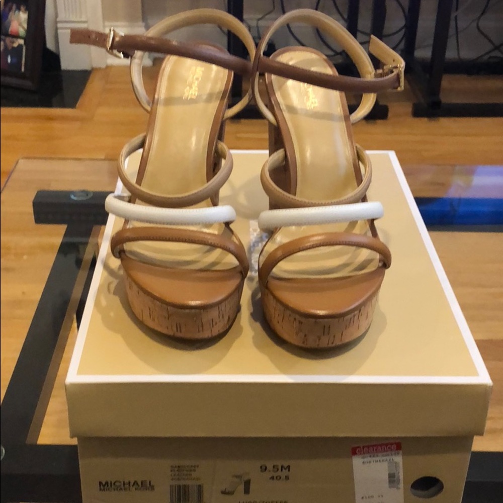 Michael Kors Nantucket Platform